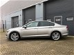 Volkswagen Passat - 1.6 TDI DSG Clima Navi Stoelverwarming PDC Keyless-Go - 1 - Thumbnail