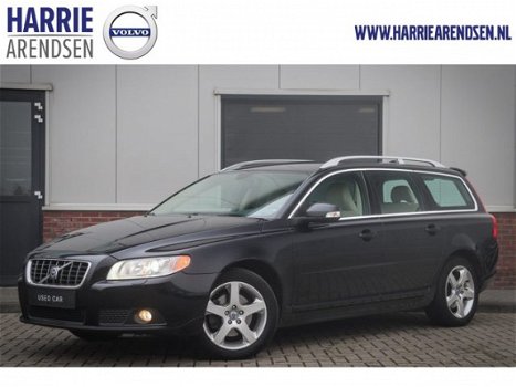 Volvo V70 - 2.0 Summum, Security Line, Leder, Xenon, 1e eigenaar - 1