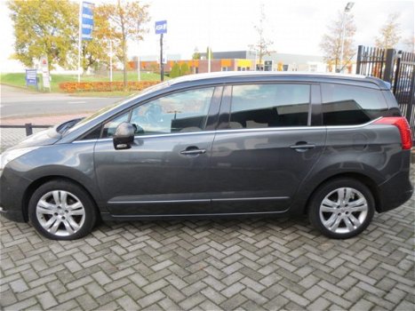 Peugeot 5008 - 1.6 HDi Active 7p - 1