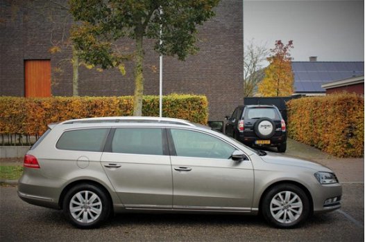 Volkswagen Passat Variant - 1.4 TSI Comfortline BlueMotion AUTOMAAT, AFN.TREKHAAK, CLIMA, NETTE AUTO - 1