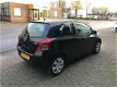 Toyota Yaris - 1.0 VVTi Terra APK/AIRCO/NAP/elekt ramen/meeneemprijs - 1 - Thumbnail