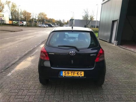 Toyota Yaris - 1.0 VVTi Terra APK/AIRCO/NAP/elekt ramen/meeneemprijs - 1