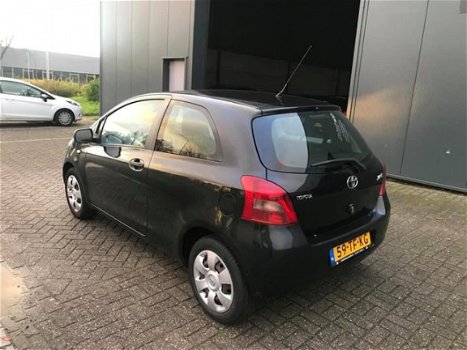 Toyota Yaris - 1.0 VVTi Terra APK/AIRCO/NAP/elekt ramen/meeneemprijs - 1