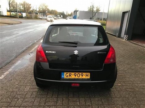 Suzuki Swift - 1.3 Comfort AUTOMAAT/APK/AIRCO/NAP/elekt ramen/meeneemprijs - 1