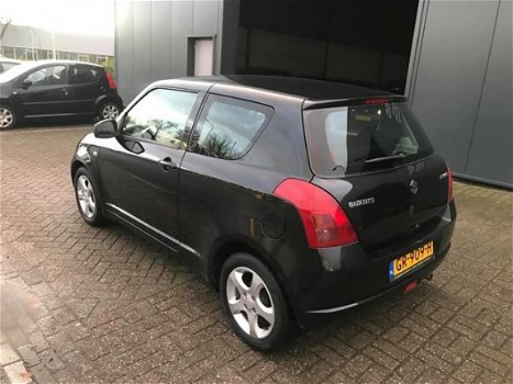 Suzuki Swift - 1.3 Comfort AUTOMAAT/APK/AIRCO/NAP/elekt ramen/meeneemprijs - 1