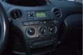 Toyota Yaris - 1.3 VVT-i S-Line AIRCO Apk (07-06-2020) *INRUIL MOGELIJK - 1 - Thumbnail