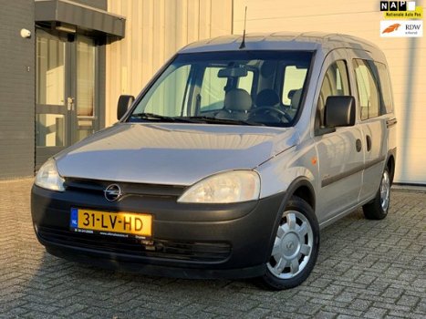 Opel Tour - 1.6 Comfort 5 ZITS NIEUW APK NAP ELEK RAMEN CENTR DEURVERGR - 1