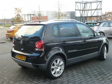 Volkswagen Polo - 1.4-16V Cross - 1