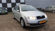 Skoda Fabia Combi - 1.4-16V Choice Zeer nette en perfect rijdende Fabia Airco Electr pakket