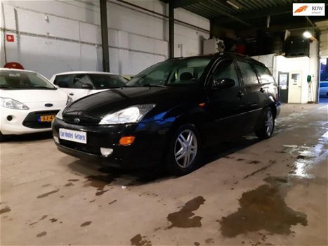 Ford Focus Wagon - 1.6-16V Collection - 1