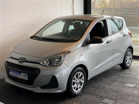 Hyundai i10 - 1.0i i-Premium *AIRCO*GARANTIE*VANAF100EUROPM - 1