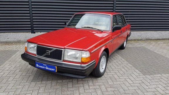 Volvo 240 - 2.3 DL - 1