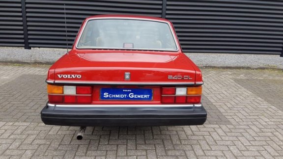 Volvo 240 - 2.3 DL - 1