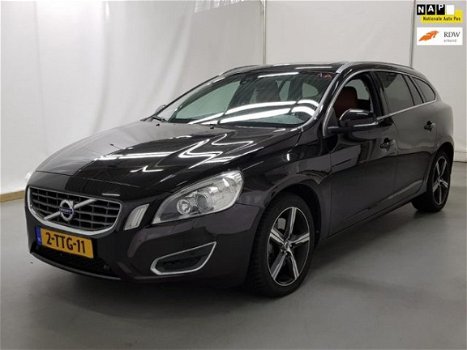 Volvo V60 - 3.0 T6 AWD Summum Bomvoll pano, aut, nappaleder - 1