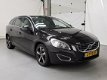 Volvo V60 - 3.0 T6 AWD Summum Bomvoll pano, aut, nappaleder - 1 - Thumbnail