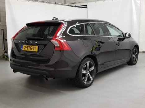 Volvo V60 - 3.0 T6 AWD Summum Bomvoll pano, aut, nappaleder - 1