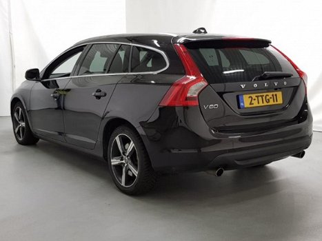 Volvo V60 - 3.0 T6 AWD Summum Bomvoll pano, aut, nappaleder - 1