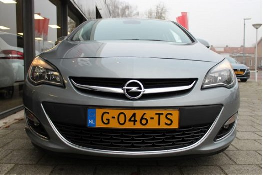 Opel Astra - 1.4 Turbo Cosmo // 140PK//NAVI // CLIMATE // CAMERA - 1
