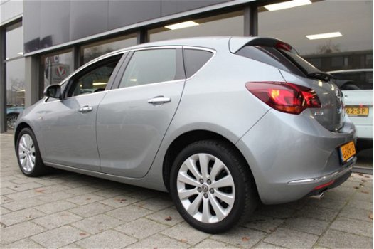 Opel Astra - 1.4 Turbo Cosmo // 140PK//NAVI // CLIMATE // CAMERA - 1