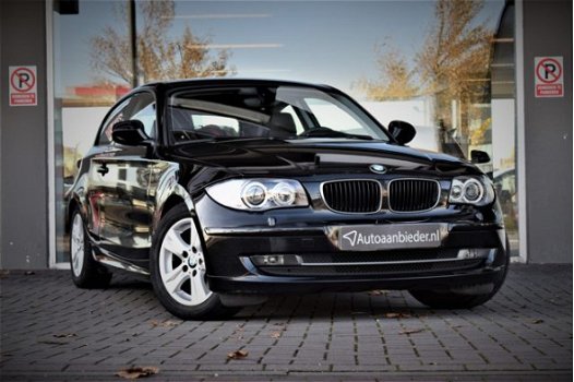 BMW 1-serie - 116i Business Line Ultimate Edition / NAP / Parrot - 1