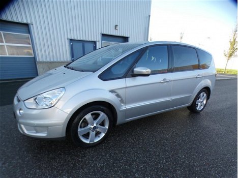 Ford S-Max - 2.2 TDCi 7 PERS / NAVI / CLIMA / PDC / CRUISE / TREKHAAK - 1