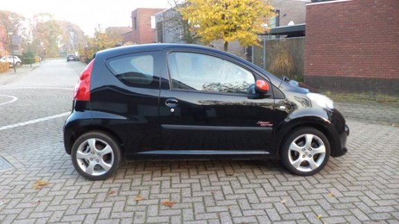 Peugeot 107 - 1.0-12V XR street racing ARCO/APK - 1