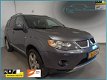 Mitsubishi Outlander - 2.0 DI-D Invite - 1 - Thumbnail