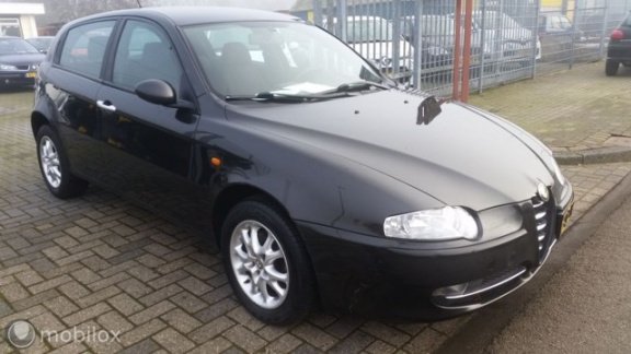 Alfa Romeo 147 - 1.6 T.Spark Veloce Edizione Sp - 1