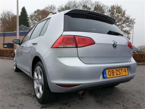 Volkswagen Golf - 1.2 TSI 105pk Trendline Apk Nap Airco - 1