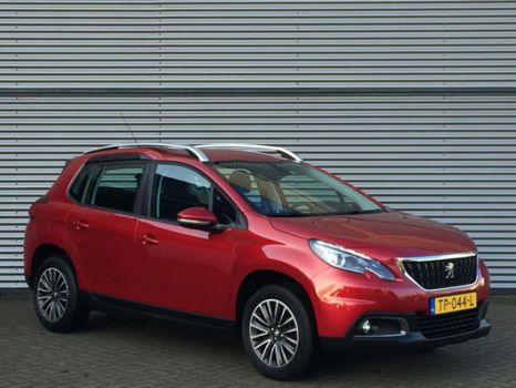 Peugeot 2008 - 1.2 PureTech 130pk Blue Lion NAVI PDC - 1