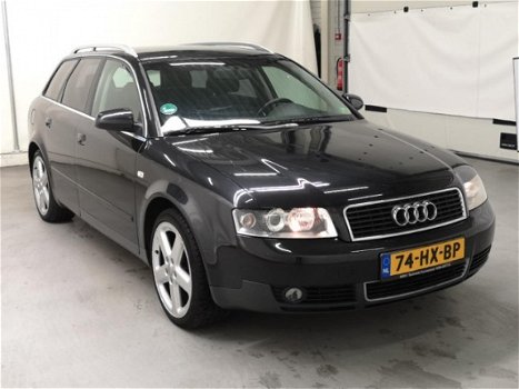 Audi A4 Avant - 2.0 ✅NAP, AIRCO, CRUISE, BOEKJES, TREKHAAK - 1