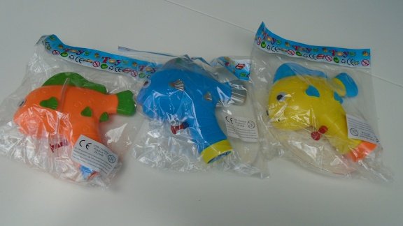 WATERPISTOOL VIS 18 CM (12 stuks) NIEUW - 1