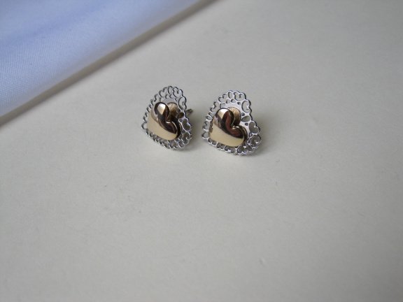 Oorbellen Avon zilverkleurig en goudkleurige hartjes 1.3x1.2 cm - Afbeelding 8