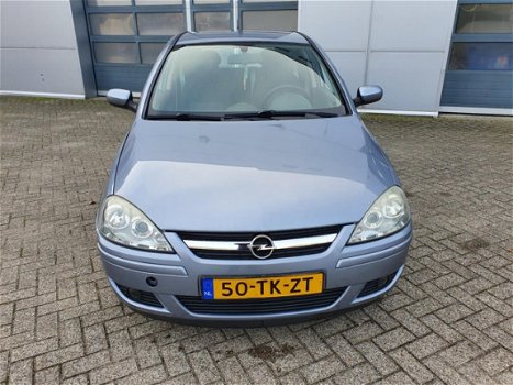 Opel Corsa - 1.2-16V Silverline Airco - 1