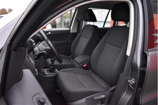 Volkswagen Tiguan - 1.4 TSI Comfort&Design Cruise | Clima | Radio/CD | Trekhaak | Dakrails | LMV - 1