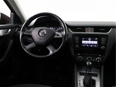 Skoda Octavia Combi - 1.2 TSI 105PK DSG Ambition Businessline | Navigatie | LM velgen | Climatronic