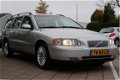 Volvo V70 - 2.4 D5 Momentum 163 pk / Handbak / Goed onderhouden / 2005 - 1 - Thumbnail