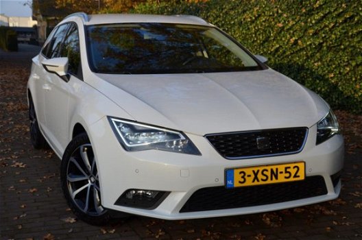 Seat Leon ST - 1.6 TDI Style Business Ecomotive Led/Navi/Pdc/Ecc/Half-Leer/17 INCH Velgen/Cr-Control - 1