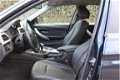 BMW 3-serie Touring - 318d Luxury | LEDER | CLIMA | NAVI | 17