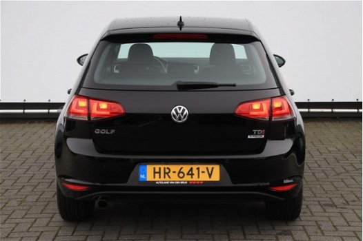 Volkswagen Golf - 1.6 TDI Comfortline BlueMotion | Navigatie | Parkeersensoren | Dealeronderhouden - 1