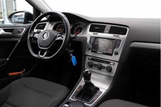 Volkswagen Golf - 1.6 TDI Comfortline BlueMotion | Navigatie | Parkeersensoren | Dealeronderhouden - 1