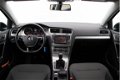 Volkswagen Golf - 1.6 TDI Comfortline BlueMotion | Navigatie | Parkeersensoren | Dealeronderhouden - 1 - Thumbnail