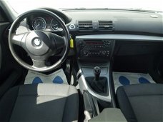 BMW 1-serie - 116i Executive Sport 5 Deurs Navi, ECC, LMV,