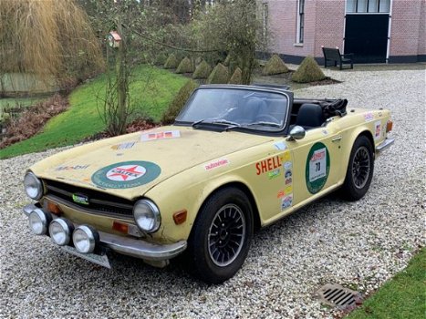 Triumph TR6 - 2.5 Overdrive Roadster GETUNED RALLY OBJECT - 1