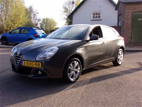 Alfa Romeo Giulietta - 1.4 TURBO MULTIAIR 170 DISTINCTIVE AUTOMAAT - 1