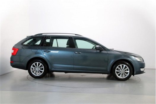 Skoda Octavia Combi - 1.0 TSI 116pk Ambition Business 6-bak Navigatie Parkeersensoren Climate Contro - 1