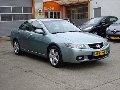 Honda Accord - 2.4i Executive Geregelde airco, licht metalen velgen, schuifdak, trekhaak, automaat - 1