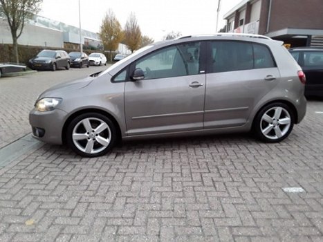 Volkswagen Golf Plus - 1.6 TDI HIGHLINE / NAVI / SCHUIFDAK - 1