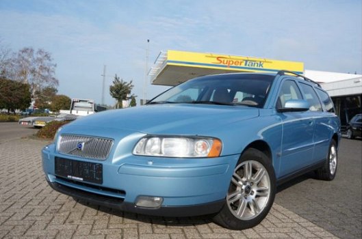 Volvo V70 - 2.4 BI FUEL 176000KM - 1