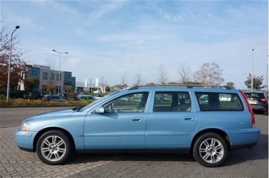 Volvo V70 - 2.4 BI FUEL 176000KM - 1